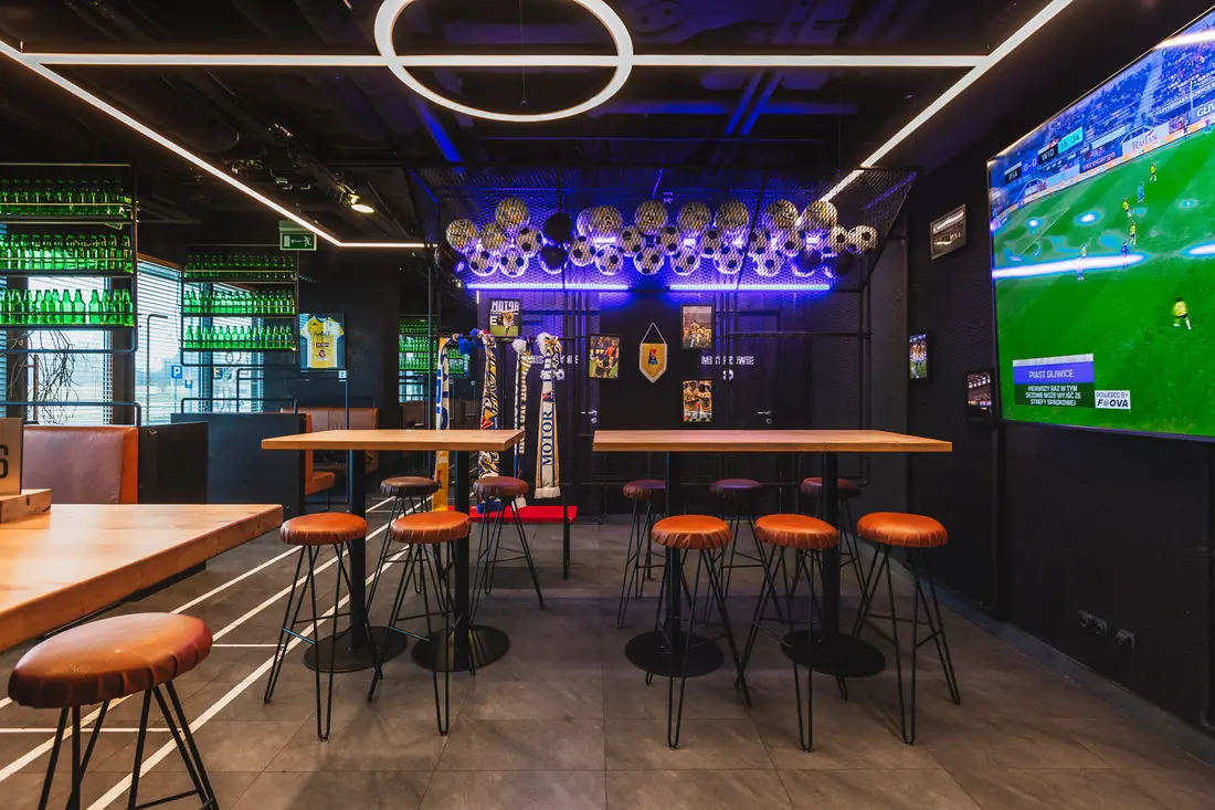 Wnętrze Perła Sport Pub na stadionie Arena Lublin